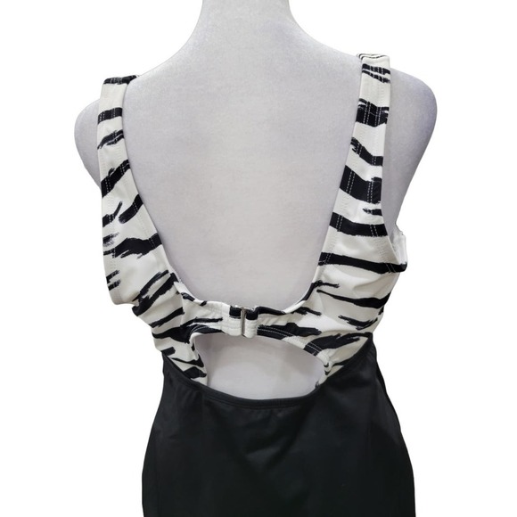 NEW Beach Betty Women's One Piece Swimsuit Black White Size Large - Picture 6 of 12